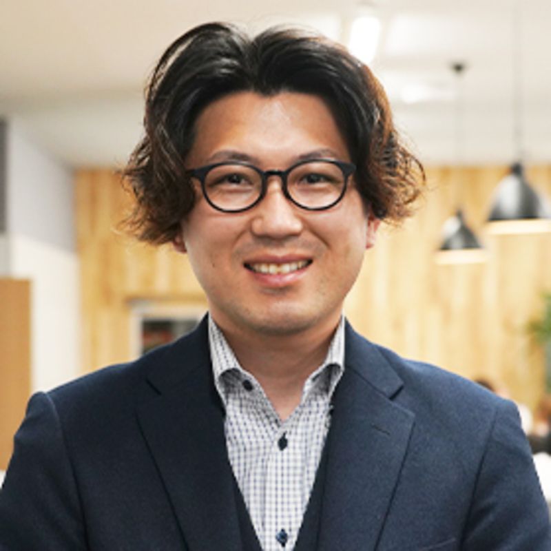 Employee 営業部/佐々木さん